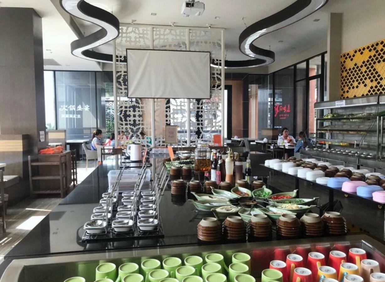 The Astra Suites Chiang Mai Exterior photo