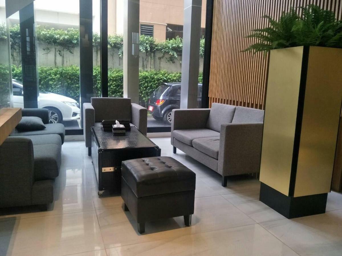 The Astra Suites Chiang Mai Exterior photo